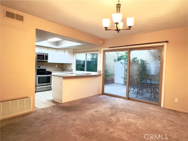 Winnetka, CA 91306,20127 Leadwell Street #6