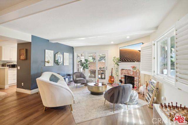 Agoura Hills, CA 91301,30482 Passageway Place