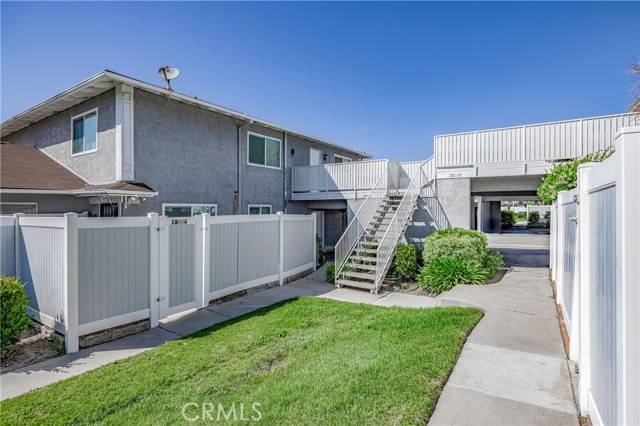 Saugus, CA 91350,28036 Robin Avenue