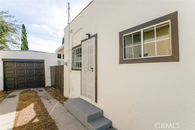 Glendale, CA 91201,1038 Grover Avenue