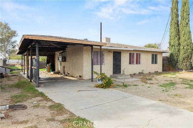 Fontana, CA 92335,9196 Redwood Avenue