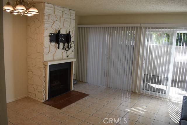 Baldwin Park, CA 91706,1718 Puente Avenue #40