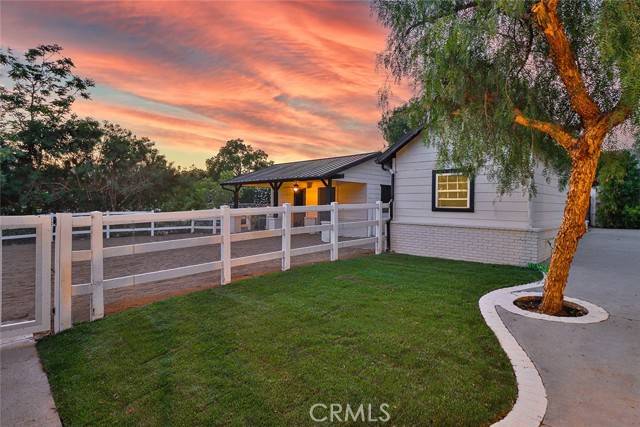 Agoura Hills, CA 91301,6108 Chesebro Road