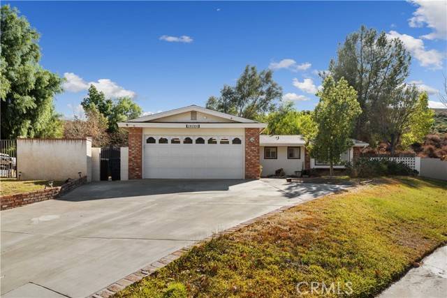 Newhall, CA 91321,26204 Ridge Vale Drive