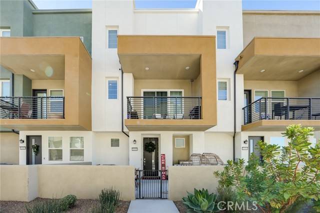 Valencia, CA 91381,26991 Hummingbird Lane