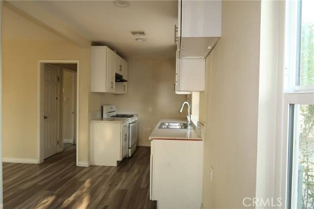 San Fernando, CA 91340,1123 Coronel Street