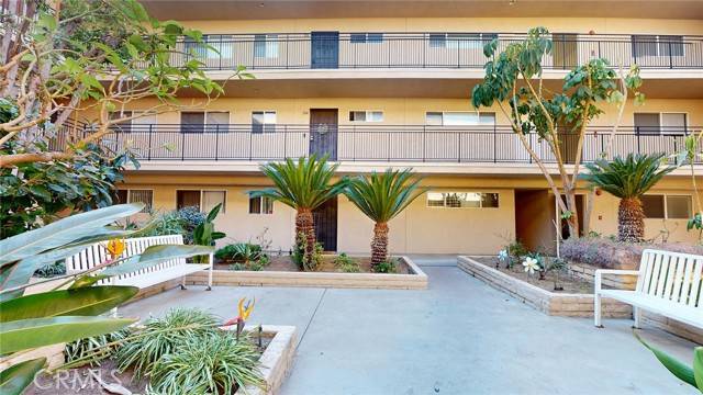 North Hollywood, CA 91606,6339 Morse Avenue #108