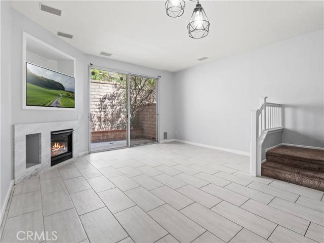 Valencia, CA 91354,27024 Wolf Creek Trail #22