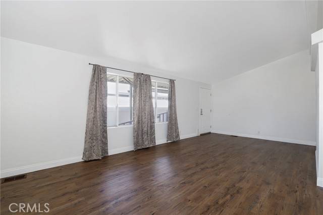 Canoga Park, CA 91304,8901 Eton #33