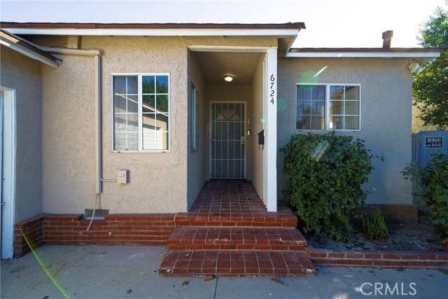 Reseda, CA 91335,6724 Chimineas Avenue