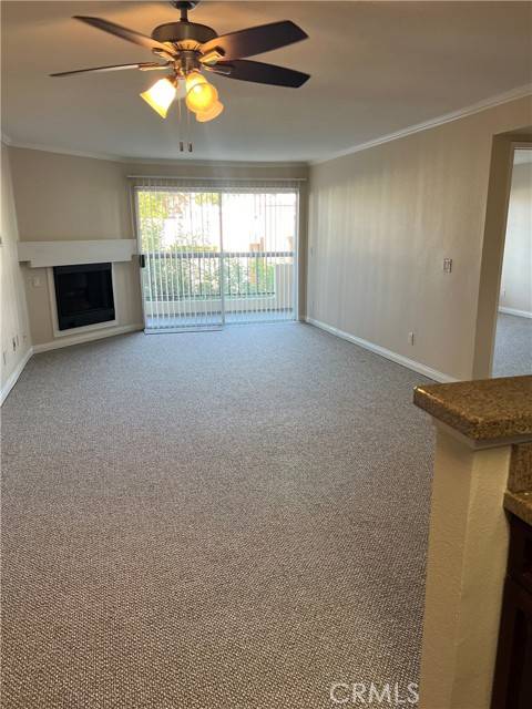 Woodland Hills, CA 91367,5550 Owensmouth Avenue #215