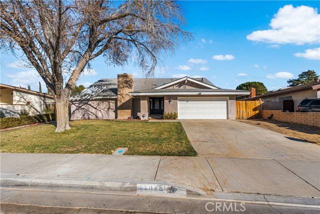 Lancaster, CA 93536,44028 Halcom Avenue