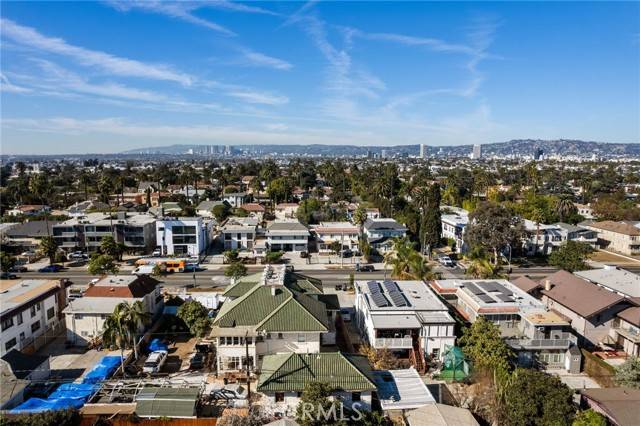 Los Angeles, CA 90019,1802 Crenshaw Boulevard
