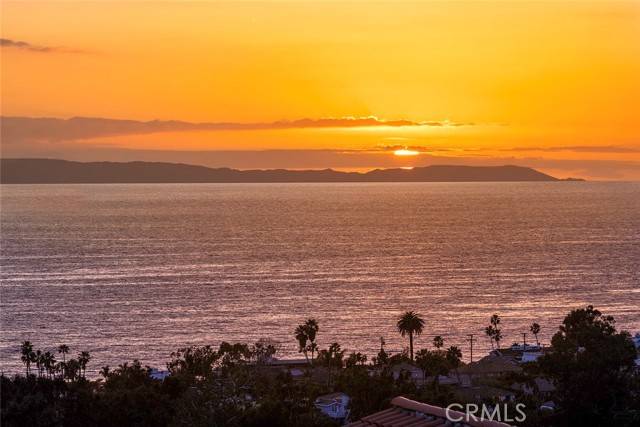 Laguna Beach, CA 92651,830 Temple Hills Drive