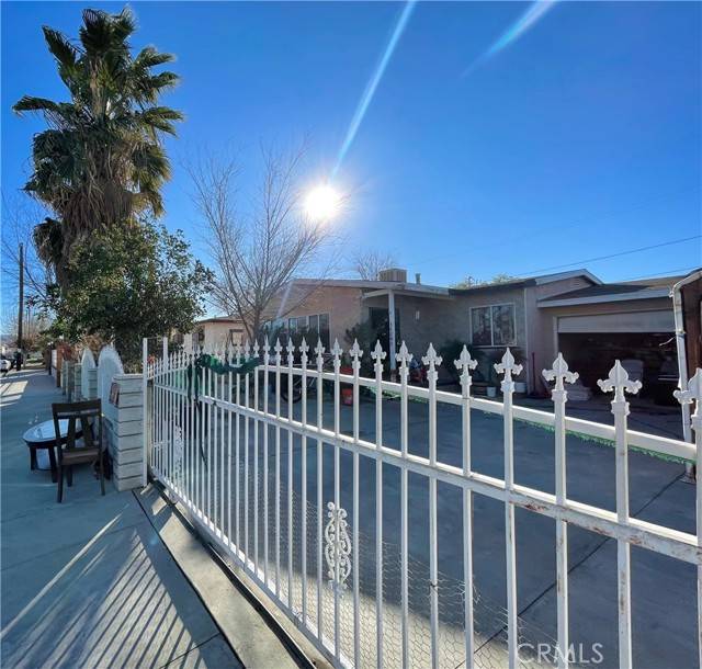 Palmdale, CA 93550,38603 Friendly Avenue