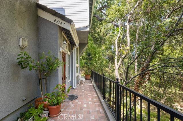 Woodland Hills, CA 91364,23163 Mulholland Dr. Unit 6