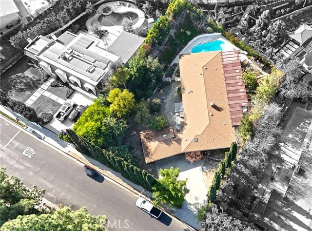 Encino, CA 91316,4253 Louise Avenue