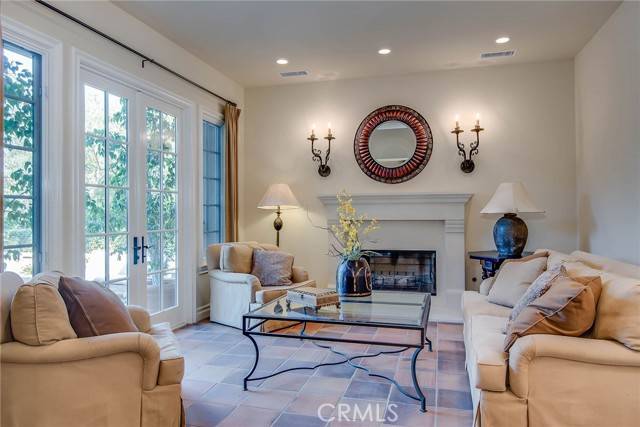 Calabasas, CA 91302,25440 Prado De Las Peras