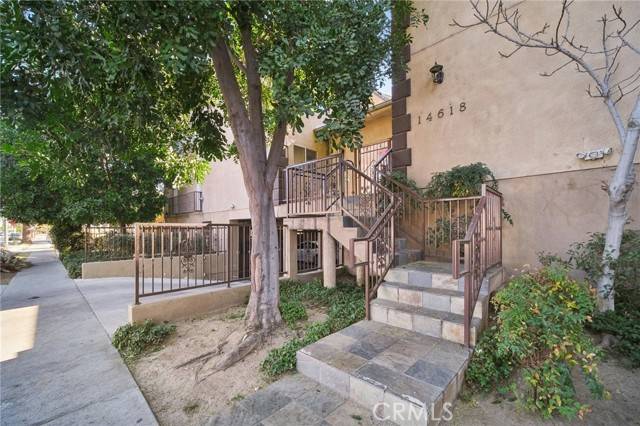 Van Nuys, CA 91411,14618 Gilmore Street #8
