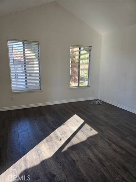 Simi Valley, CA 93063,3306 Darby Street #404