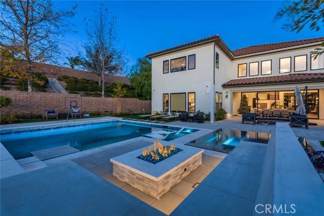 Chatsworth, CA 91311,11051 Sweetwater Court
