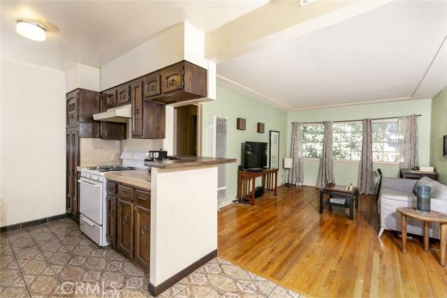 Glendale, CA 91205,521 E Maple Street #4
