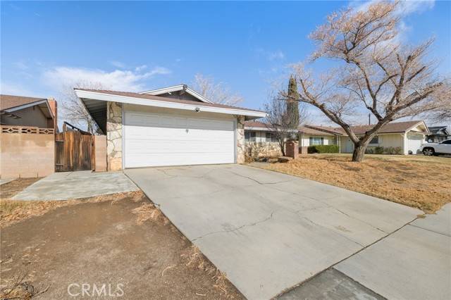 Lancaster, CA 93534,1133 W Avenue J11