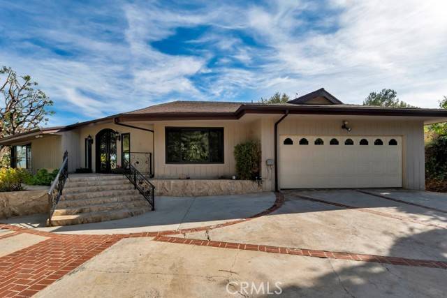 Encino, CA 91436,4121 Regal Oak Drive