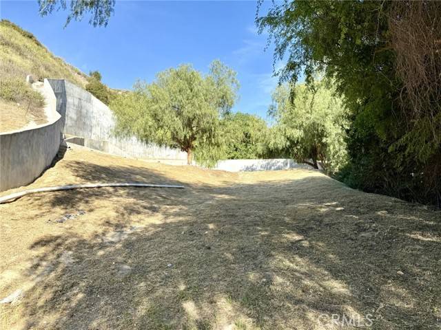 Woodland Hills, CA 91364,20101 Chapter