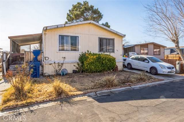 Rosamond, CA 93560,3300 15th #230