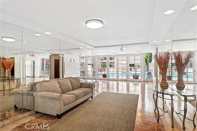 Sherman Oaks, CA 91423,4487 Colbath Avenue #309