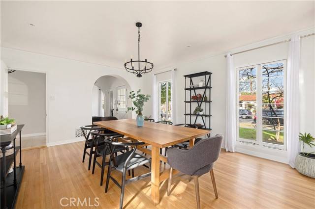 Los Angeles, CA 90048,6136 Barrows Drive