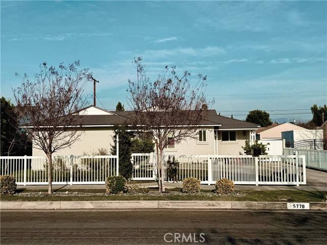 Valley Village, CA 91607,5778 Radford Avenue