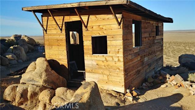 Adelanto, CA 92301,25220 Cottonwood