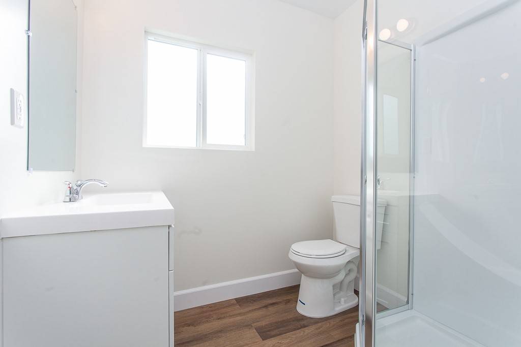 Canoga Park, CA 91303,21511 Bassett Street