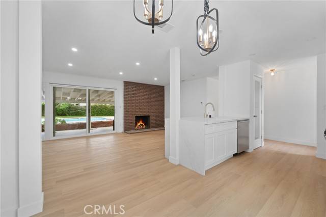 Canoga Park, CA 91304,7942 Moorcroft Avenue