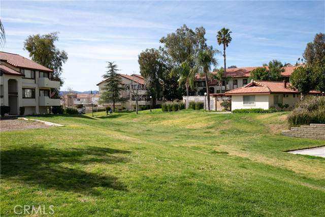 Canyon Country, CA 91387,18193 Sundowner Way #816