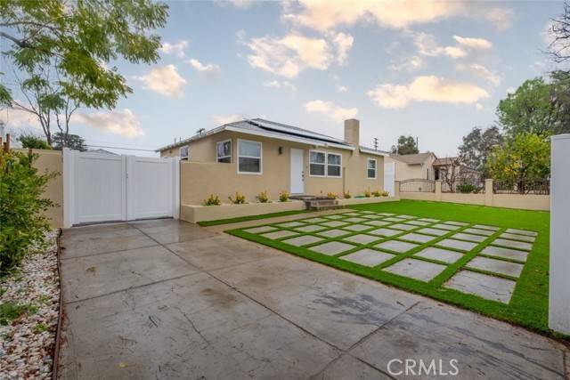 Van Nuys, CA 91406,6820 Jellico Avenue
