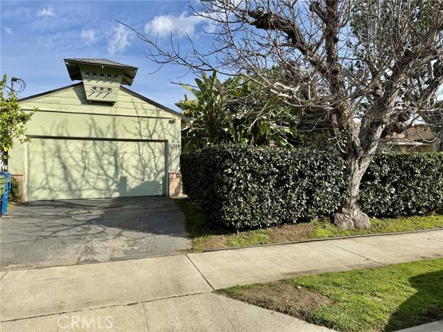 Valley Glen, CA 91401,6244 Ventura Canyon Avenue
