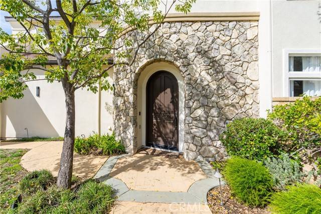 Oak Park, CA 91377,6193 Barons Way