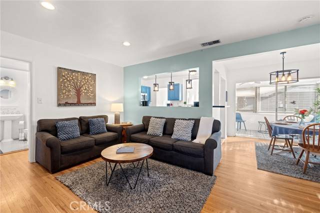 North Hollywood, CA 91606,6306 Morella Avenue