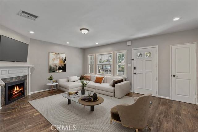 Burbank, CA 91505,1924 N Evergreen Street