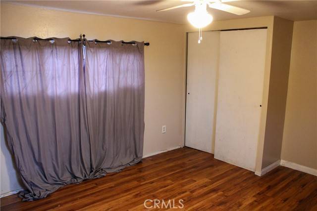 Pacoima, CA 91331,10471 Glenoaks #56