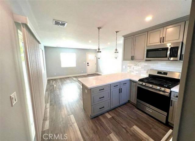 Sun Valley, CA 91352,7838 Sancola Avenue