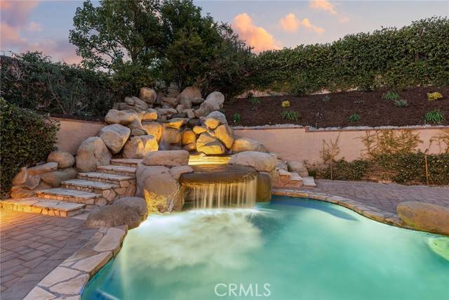 Agoura Hills, CA 91301,29621 Ridgeway Drive