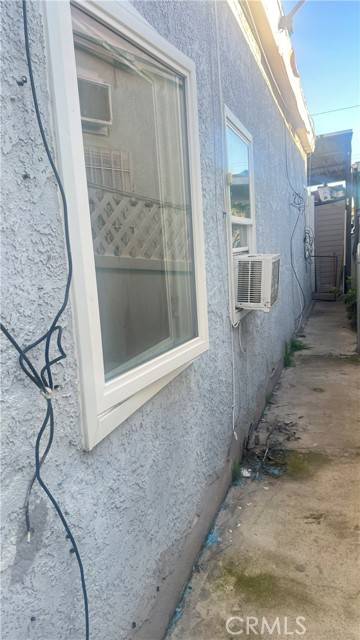 Compton, CA 90220,1485 W 154th Street
