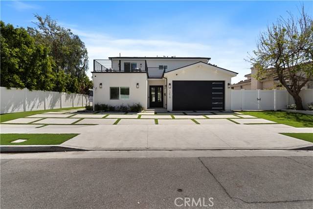 Panorama City, CA 91402,13418 W Crowley Street