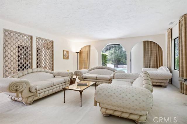 Santa Barbara, CA 93110,3966 Laguna Blanca Drive