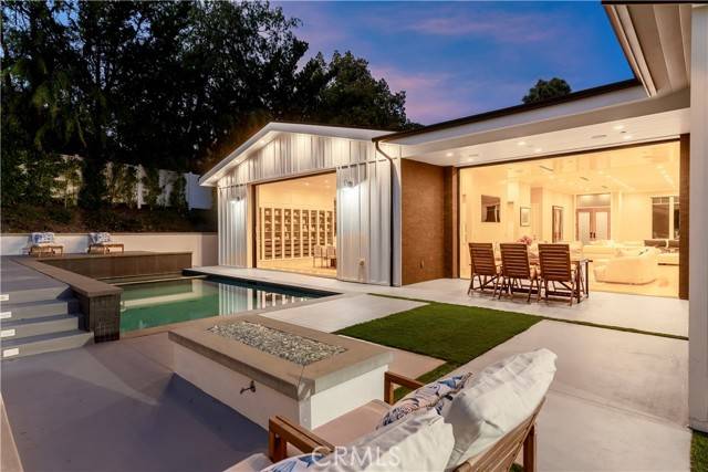 Tarzana, CA 91356,4635 Brewster Drive