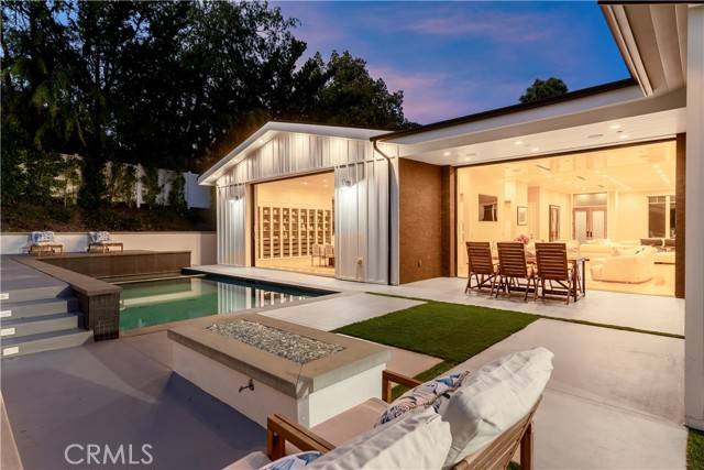 Tarzana, CA 91356,4635 Brewster Drive